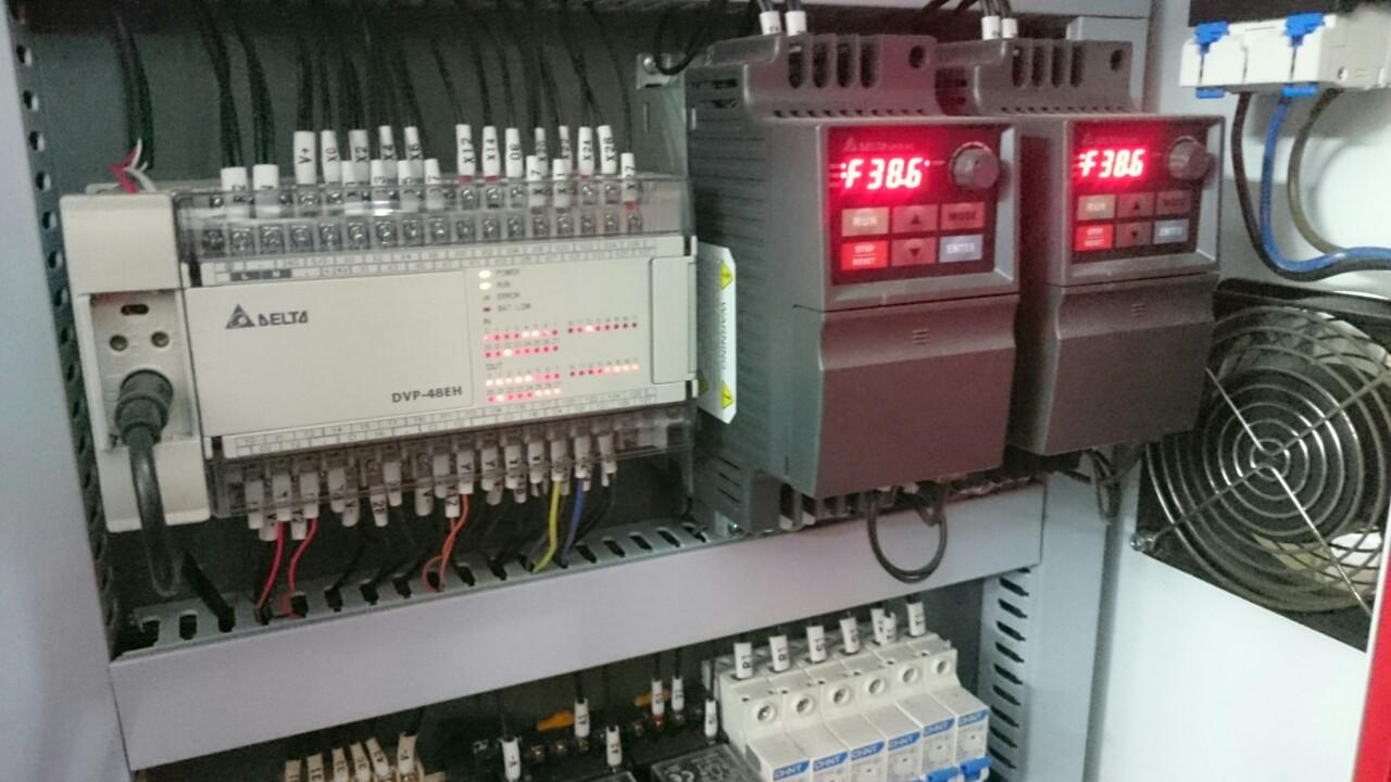 Thiết Bị Delta Cho Máy Nhựa