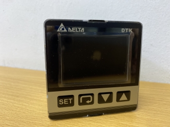 Đồng hồ nhiệt Delta DTK7272R01